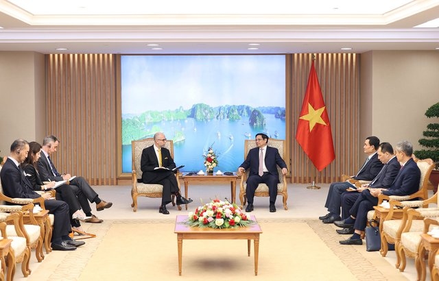Vietnam attaches importance to relations with Canada, says PM